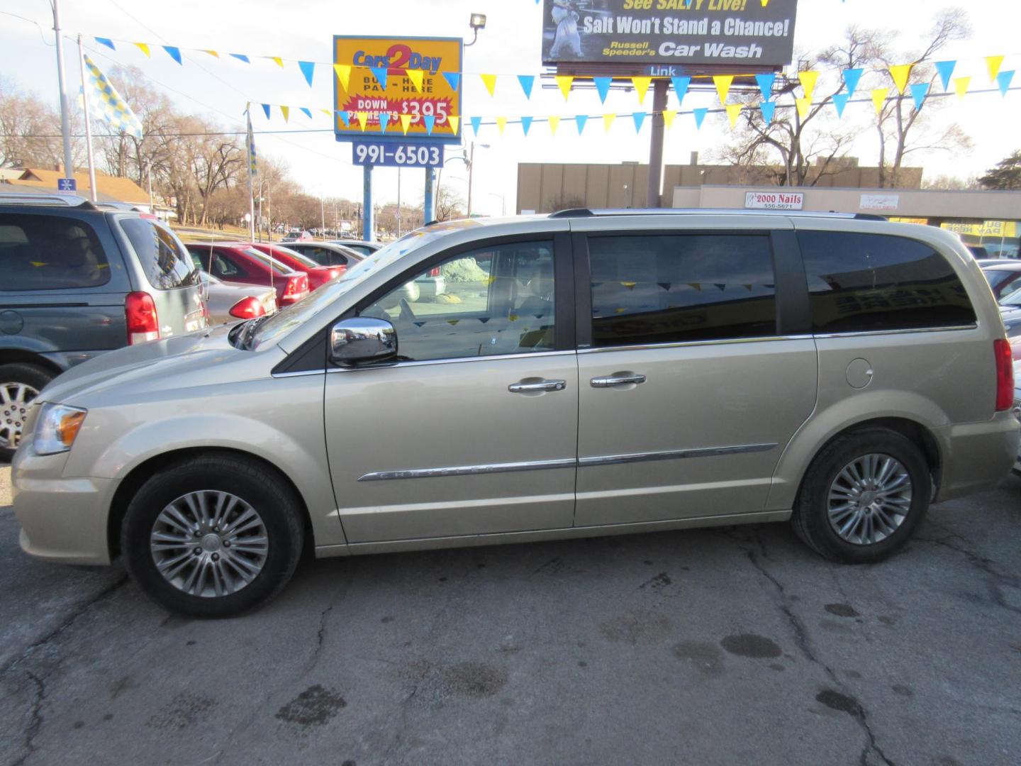 2011 Chrysler Town and Country Limited (2A4RR6DG7BR) with an 3.6L V6 DOHC 24V engine, 6-Speed Automatic transmission, located at 1020 NW Radial Hwy, Omaha, NE, 68132, (402) 991-6503, 41.269718, -95.983231 - Photo#0