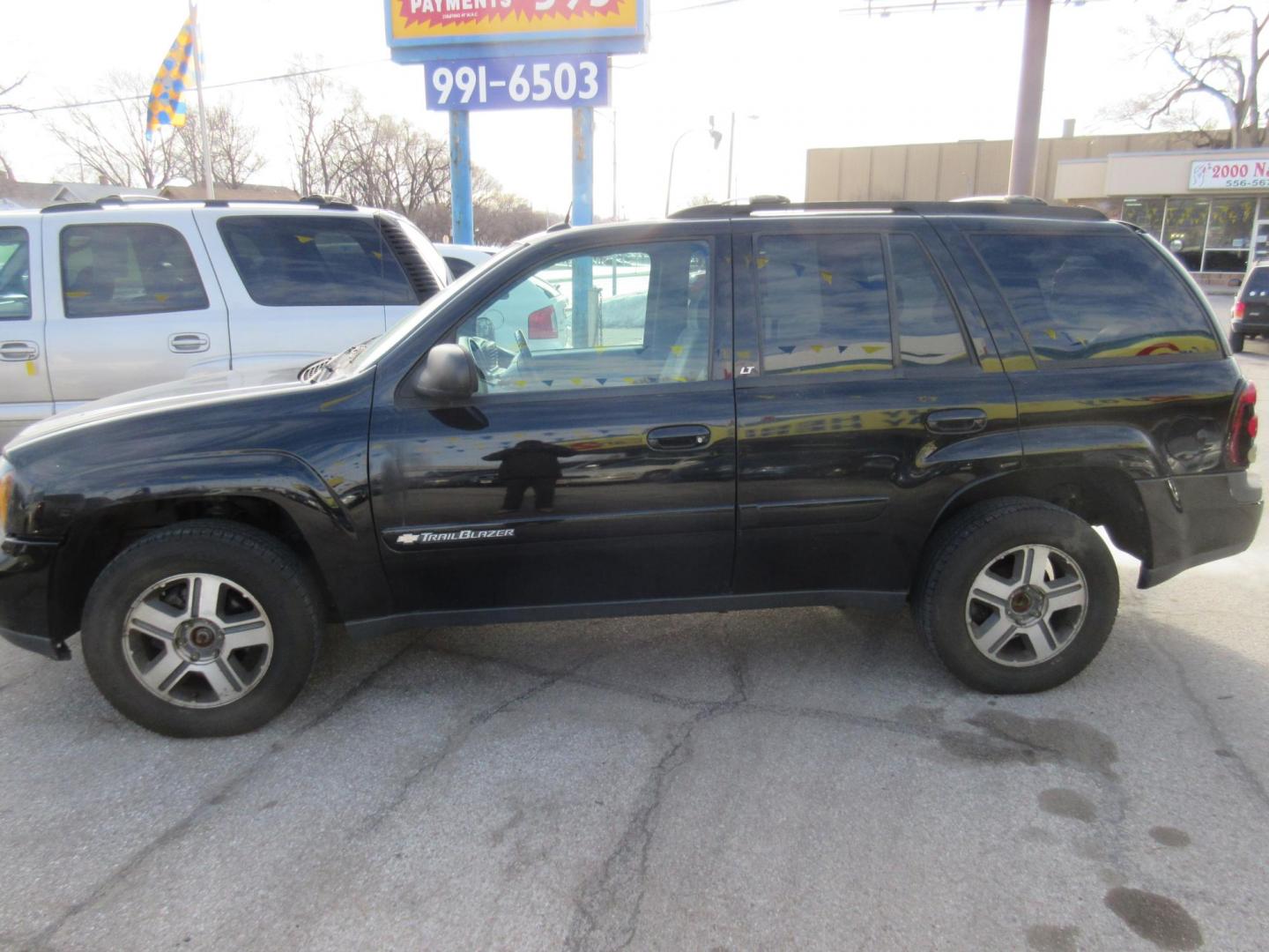 2004 Chevrolet TrailBlazer LS 4WD (1GNDT13S342) with an 4.2L L6 DOHC 24V engine, 4-Speed Automatic Overdrive transmission, located at 1020 NW Radial Hwy, Omaha, NE, 68132, (402) 991-6503, 41.269718, -95.983231 - Photo#0