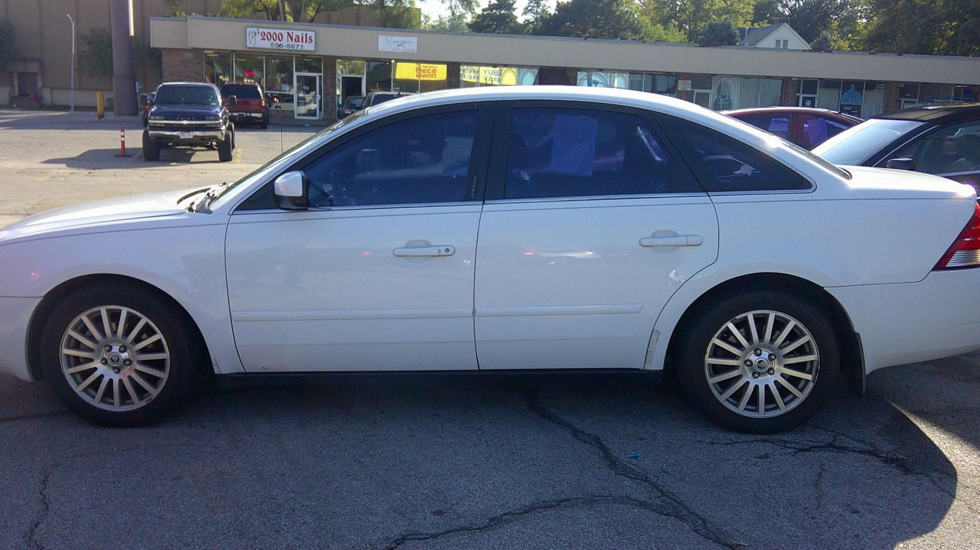 2005 Mercury Montego Premier (1MEFM42125G) with an 3.0L V6 DOHC 24V engine, 6-Speed Automatic Overdrive transmission, located at 1020 NW Radial Hwy, Omaha, NE, 68132, (402) 991-6503, 41.269718, -95.983231 - Photo#0