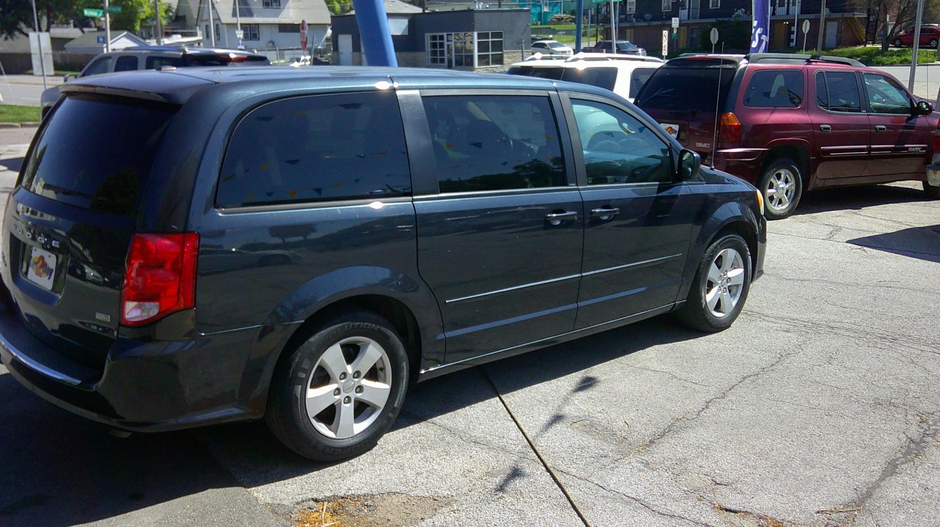 2013 Dodge Grand Caravan (2C4RDGBG7DR) , located at 1020 NW Radial Hwy, Omaha, NE, 68132, (402) 991-6503, 41.269718, -95.983231 - Photo#0