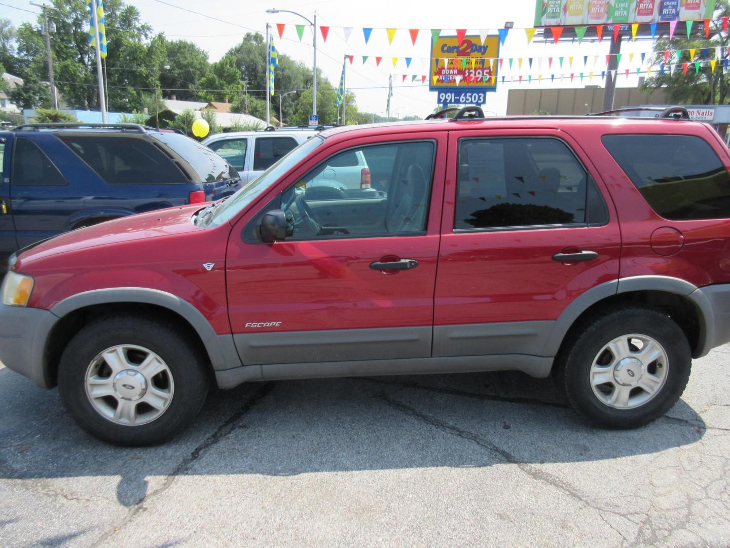 2001 Ford Escape XLT 4WD (1FMYU041X1K) with an 3.0L V6 DOHC 24V engine, located at 1020 NW Radial Hwy, Omaha, NE, 68132, (402) 991-6503, 41.269718, -95.983231 - Photo#0