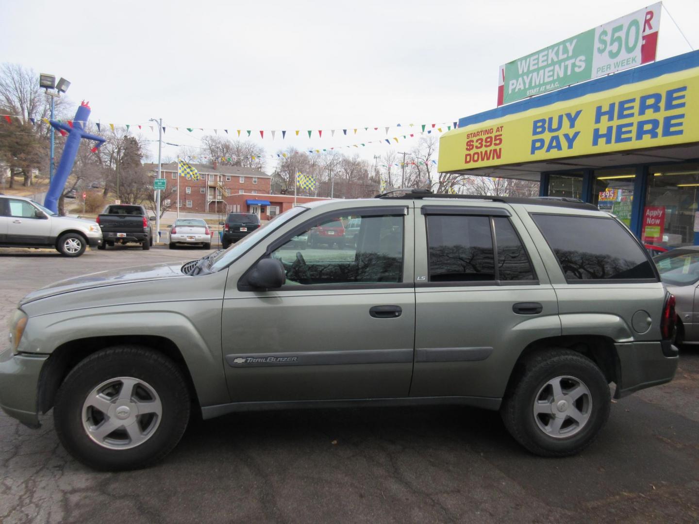 2004 Chevrolet TrailBlazer LS 2WD (1GNDS13S042) with an 4.2L L6 DOHC 24V engine, 4-Speed Automatic Overdrive transmission, located at 1020 NW Radial Hwy, Omaha, NE, 68132, (402) 991-6503, 41.269718, -95.983231 - Photo#0